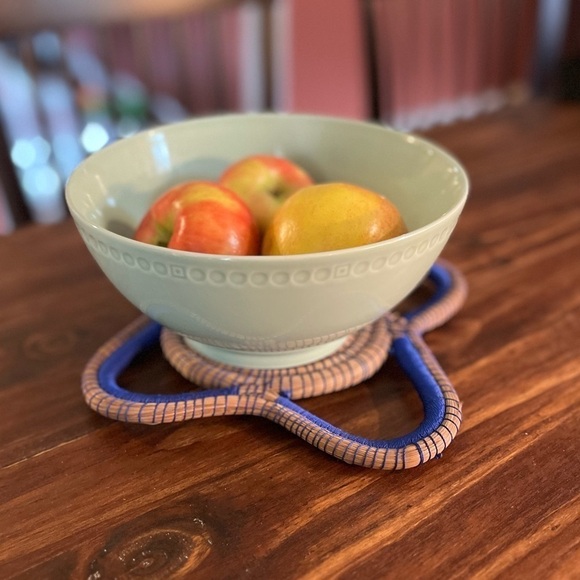 Pine Needle Wrapped Handwoven Honduran Trivet-$ for Women in Honduras 🇭🇳 - Picture 3 of 4
